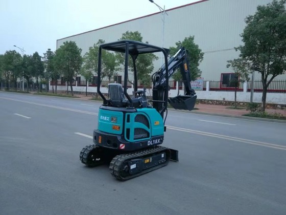 DL18X微型履帶式挖掘機(jī)--熱銷