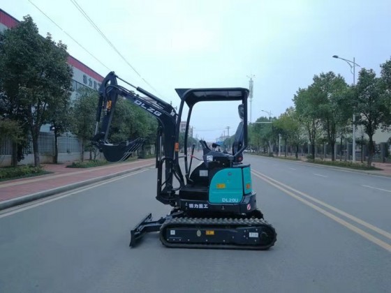 DL20U先導小型挖掘機--熱銷小型挖掘機