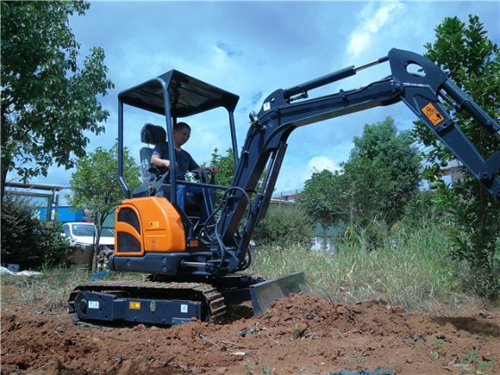 DL 20U小型挖掘機(jī)