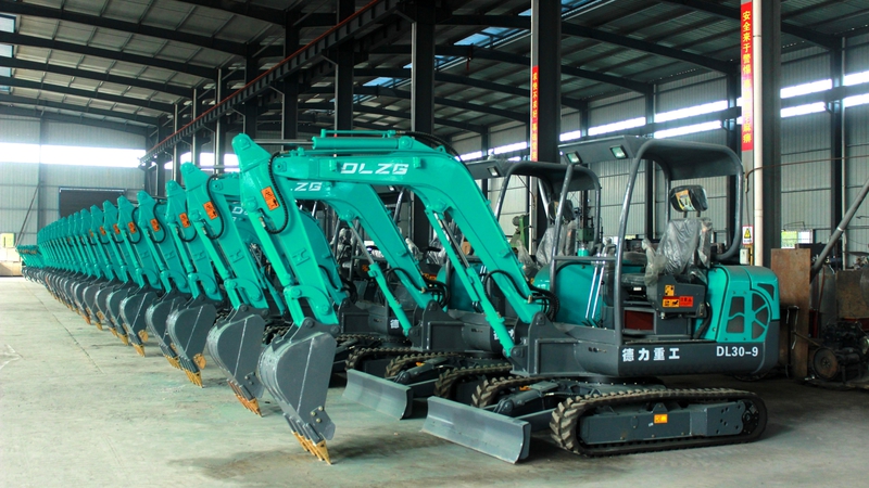 小型挖掘機(jī)