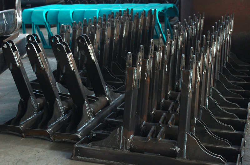 定制微型挖掘機