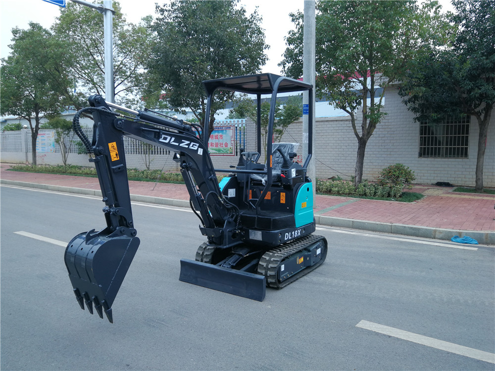 微型挖掘機(jī)，小型挖掘機(jī)